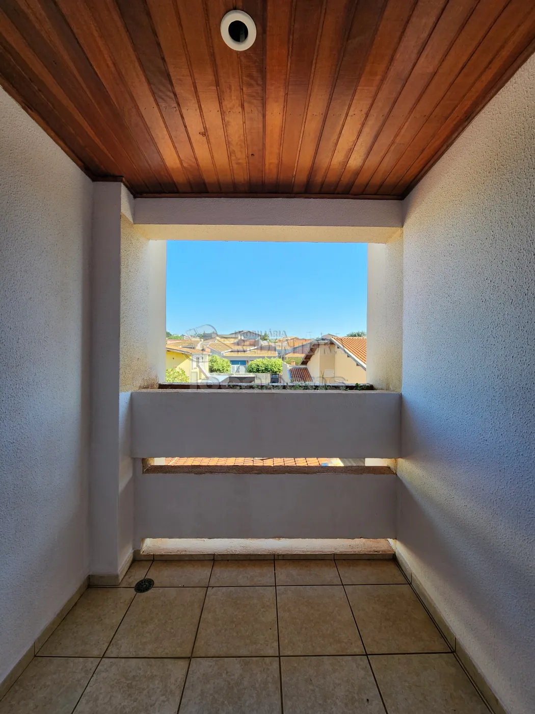 Alugar Apartamento / Padr&atilde;o em S&atilde;o Jos&eacute; do Rio Preto R$ 1.800,00 - Foto 3