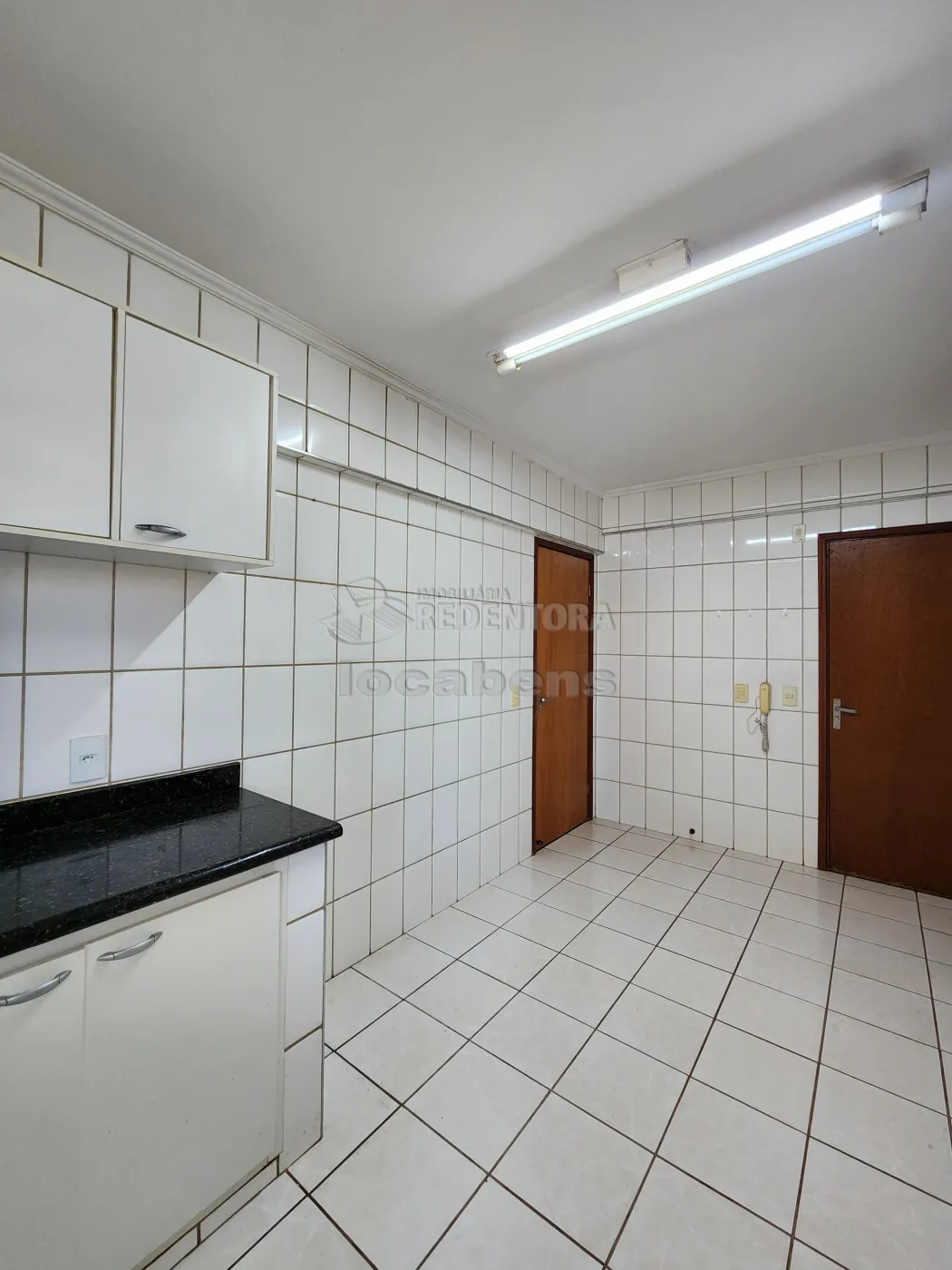 Alugar Apartamento / Padr&atilde;o em S&atilde;o Jos&eacute; do Rio Preto R$ 1.800,00 - Foto 5