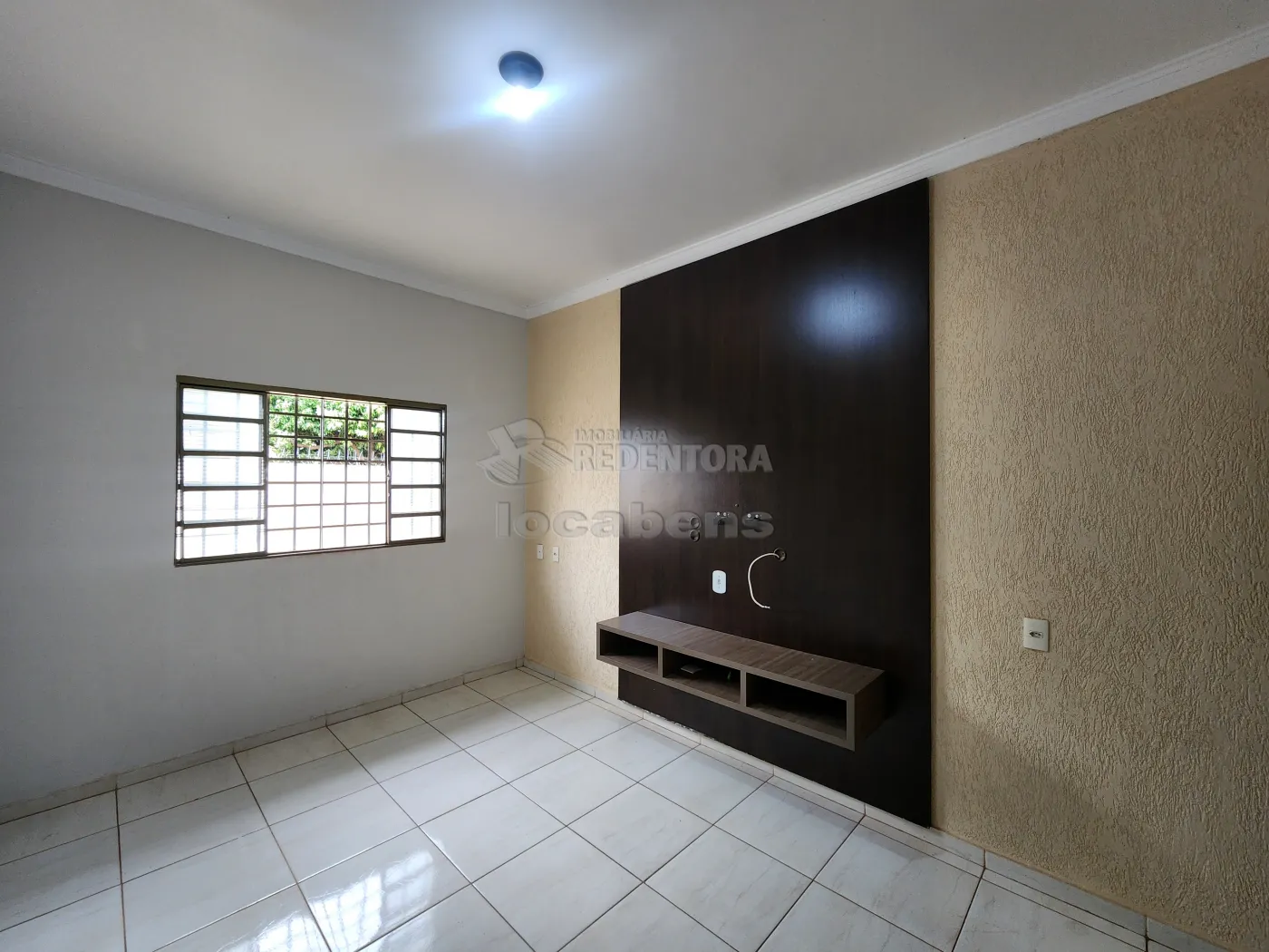 Alugar Casa / Padr&atilde;o em S&atilde;o Jos&eacute; do Rio Preto R$ 1.400,00 - Foto 2