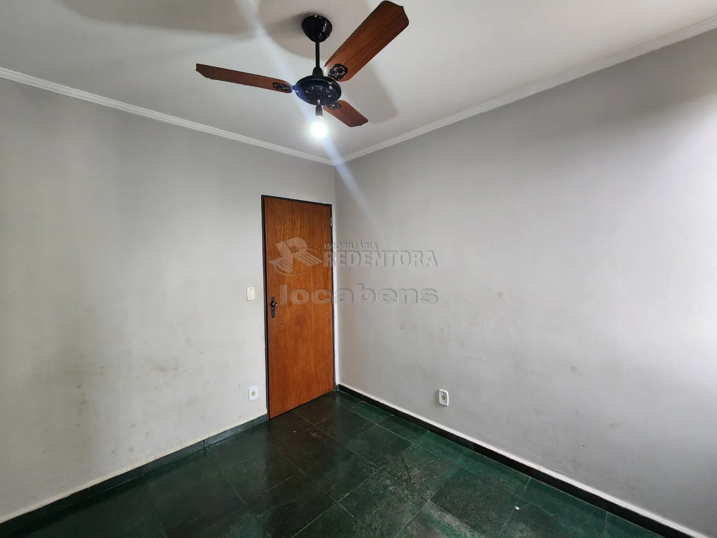 Alugar Apartamento / Padr&atilde;o em S&atilde;o Jos&eacute; do Rio Preto R$ 850,00 - Foto 13