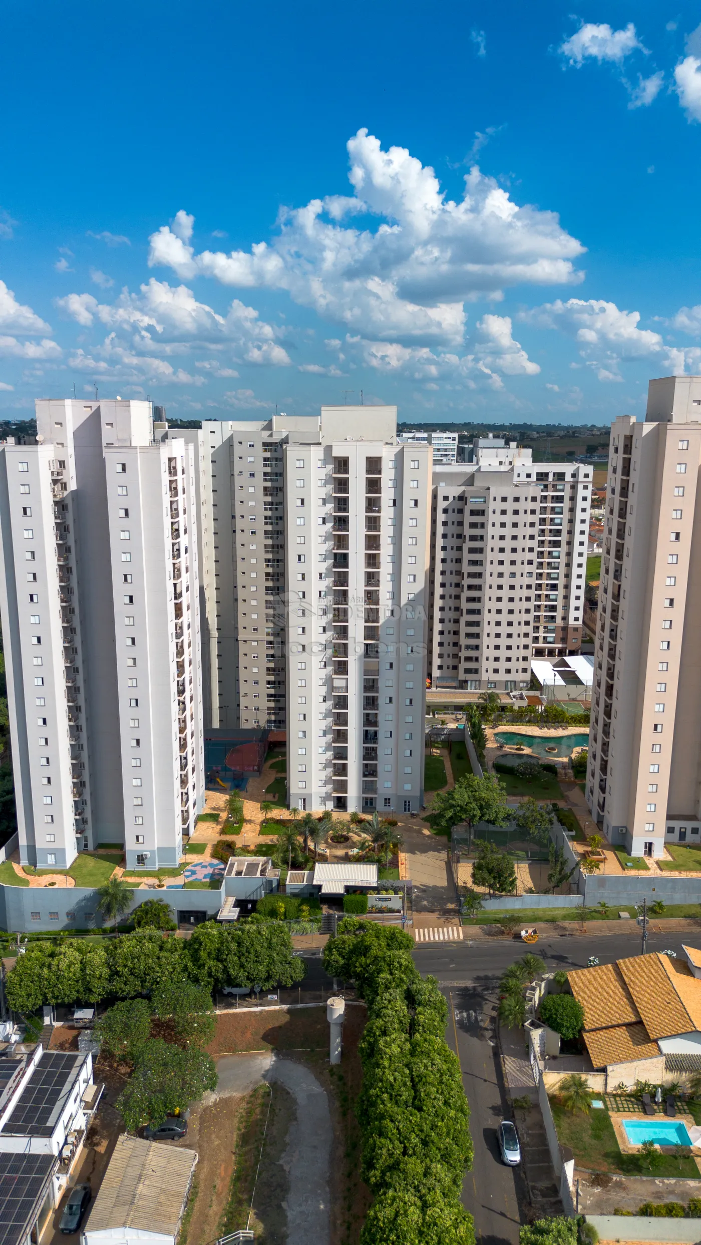 Alugar Apartamento / Padr&atilde;o em S&atilde;o Jos&eacute; do Rio Preto R$ 2.900,00 - Foto 1