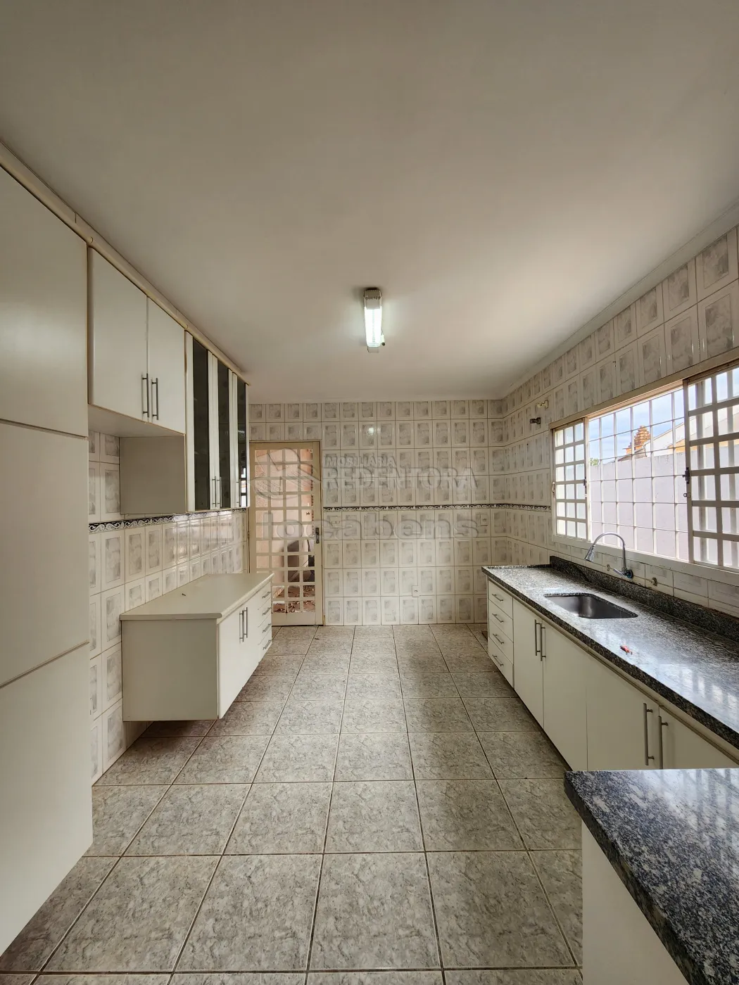 Alugar Casa / Padr&atilde;o em S&atilde;o Jos&eacute; do Rio Preto R$ 2.750,00 - Foto 4