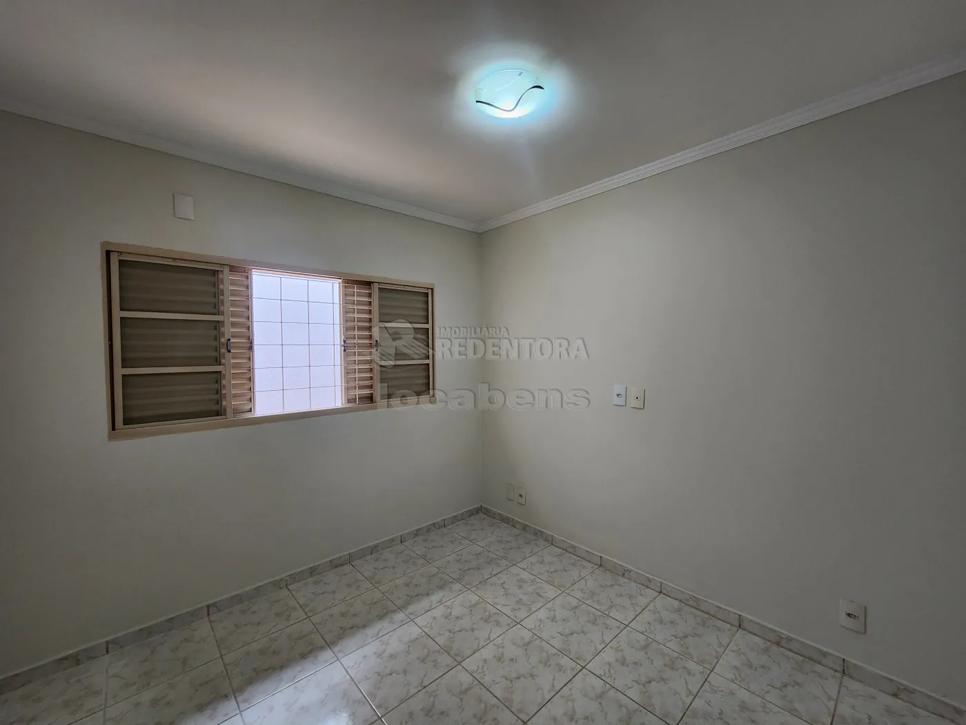 Alugar Casa / Padr&atilde;o em S&atilde;o Jos&eacute; do Rio Preto R$ 2.750,00 - Foto 10