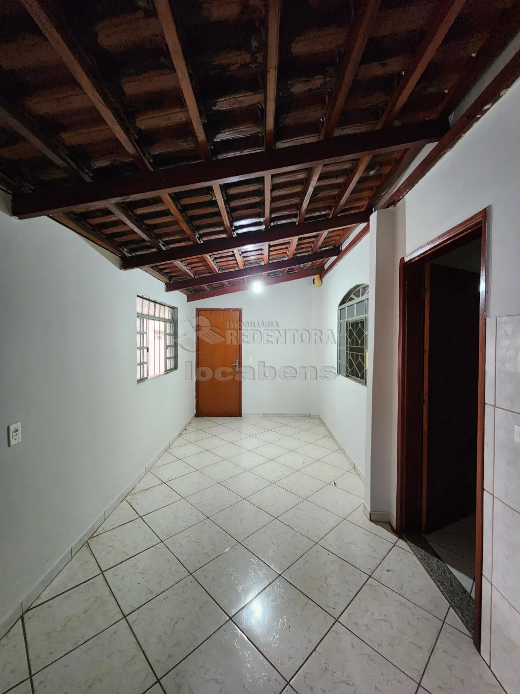 Alugar Casa / Padr&atilde;o em S&atilde;o Jos&eacute; do Rio Preto R$ 1.400,00 - Foto 3