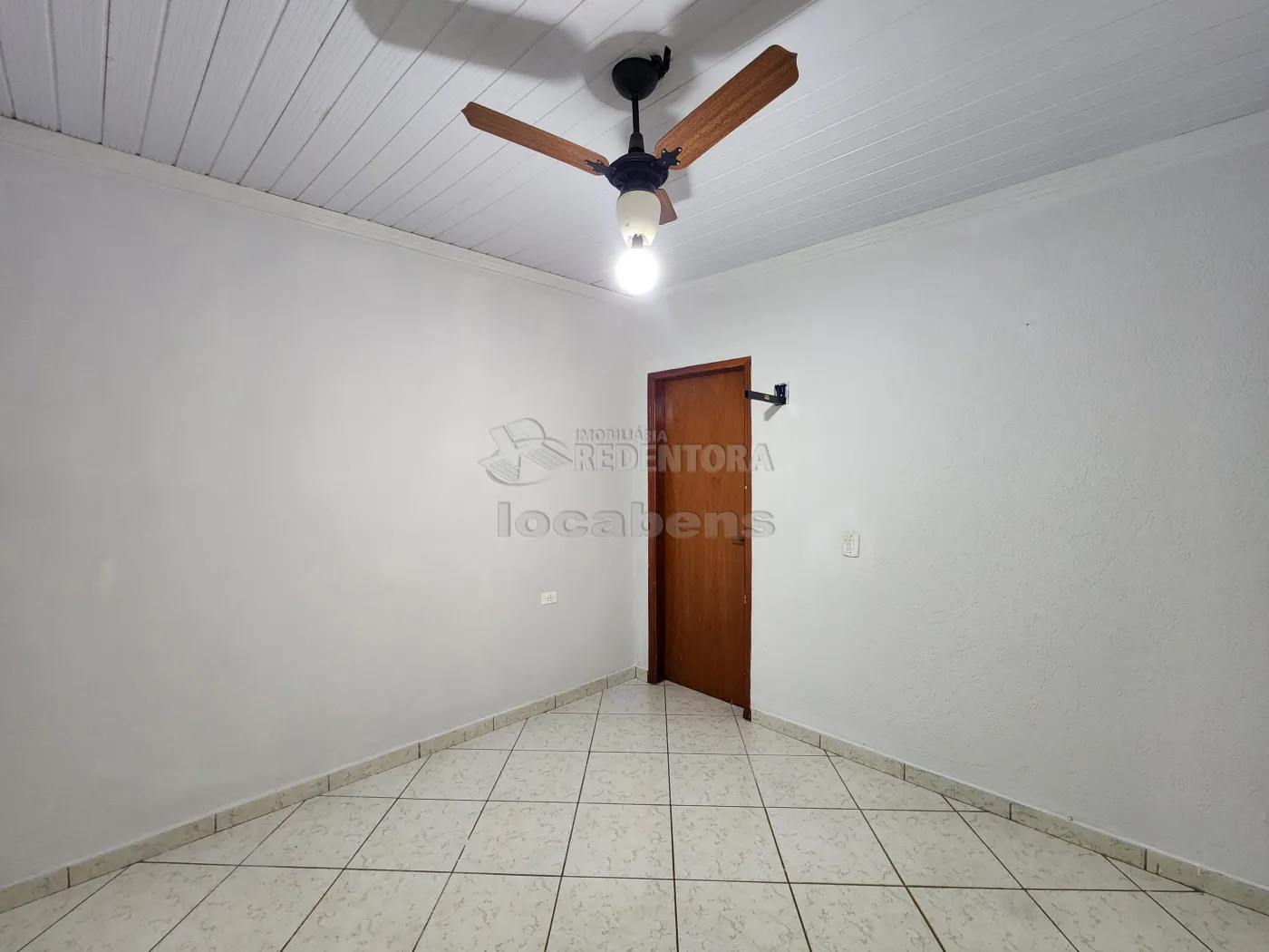 Alugar Casa / Padr&atilde;o em S&atilde;o Jos&eacute; do Rio Preto R$ 1.400,00 - Foto 7