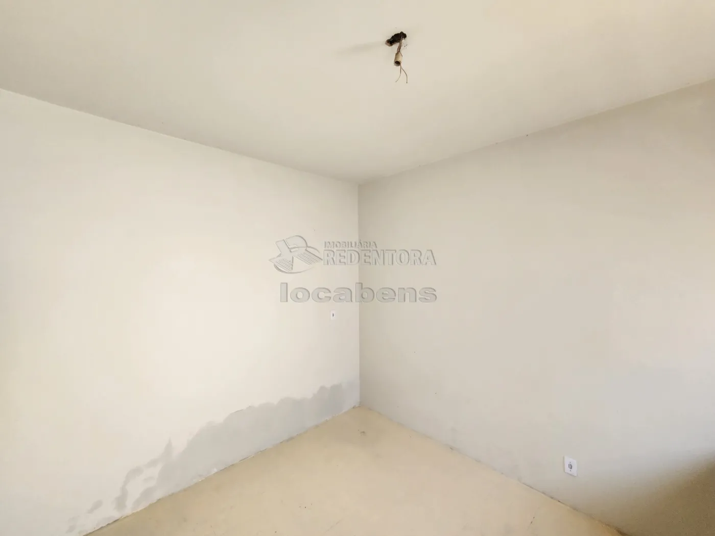 Alugar Casa / Padr&atilde;o em S&atilde;o Jos&eacute; do Rio Preto R$ 750,00 - Foto 3