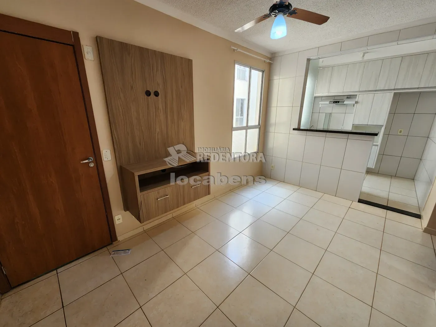 Alugar Apartamento / Padr&atilde;o em S&atilde;o Jos&eacute; do Rio Preto R$ 1.200,00 - Foto 1
