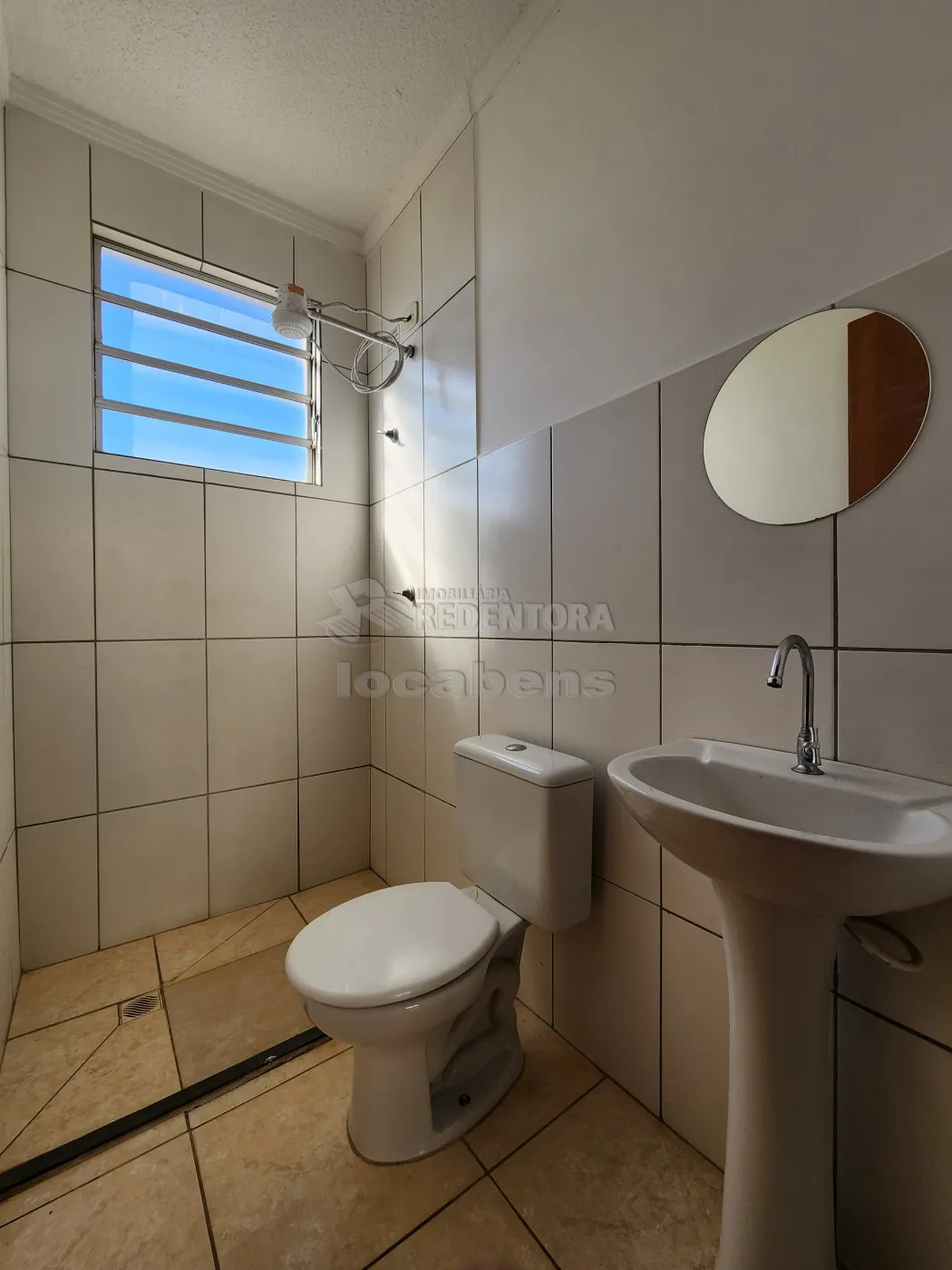 Alugar Apartamento / Padr&atilde;o em S&atilde;o Jos&eacute; do Rio Preto R$ 950,00 - Foto 7
