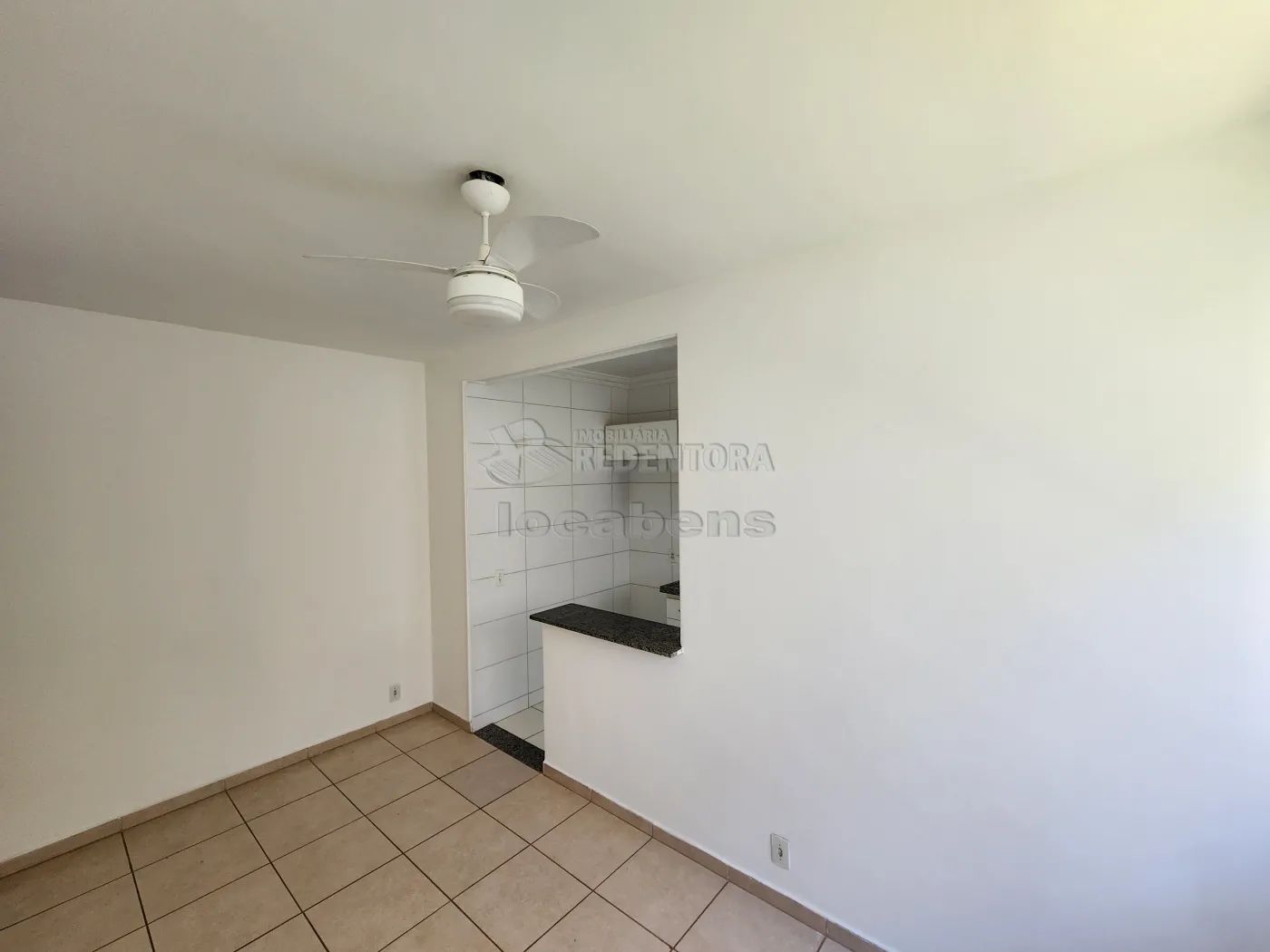 Alugar Apartamento / Padr&atilde;o em S&atilde;o Jos&eacute; do Rio Preto R$ 990,00 - Foto 2