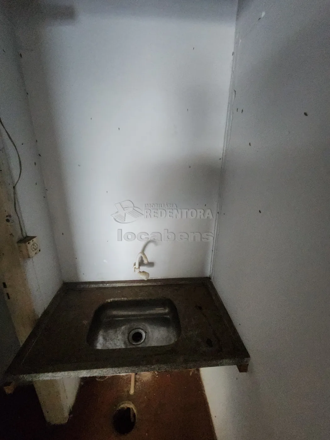 Alugar Comercial / Sal&atilde;o em S&atilde;o Jos&eacute; do Rio Preto R$ 1.500,00 - Foto 3