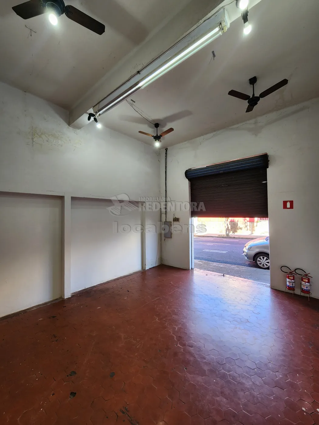 Alugar Comercial / Sal&atilde;o em S&atilde;o Jos&eacute; do Rio Preto R$ 1.500,00 - Foto 3