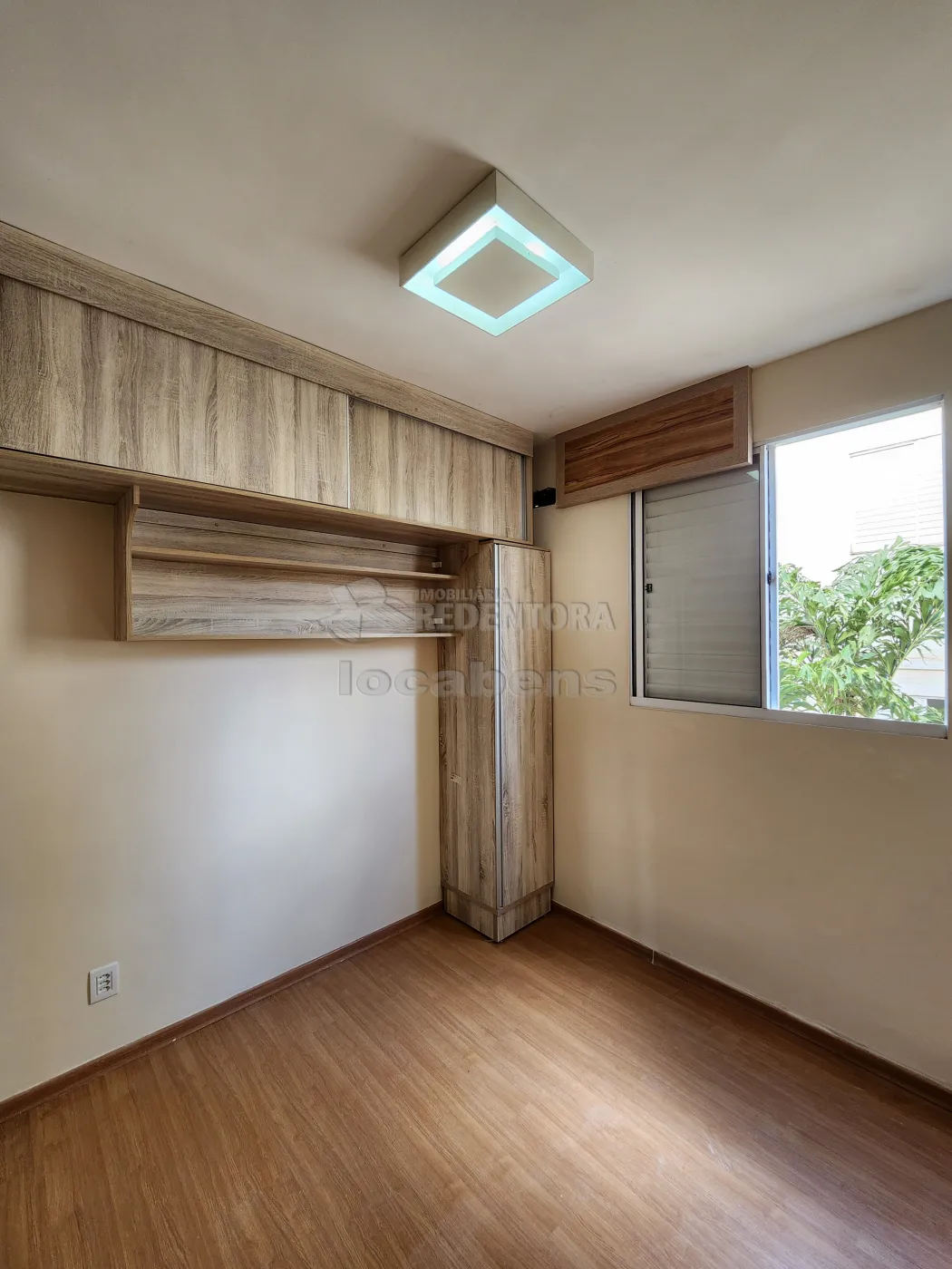 Alugar Apartamento / Padr&atilde;o em S&atilde;o Jos&eacute; do Rio Preto R$ 1.500,00 - Foto 5