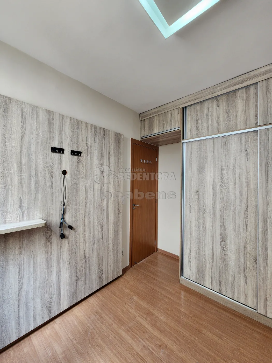 Alugar Apartamento / Padr&atilde;o em S&atilde;o Jos&eacute; do Rio Preto R$ 1.500,00 - Foto 6