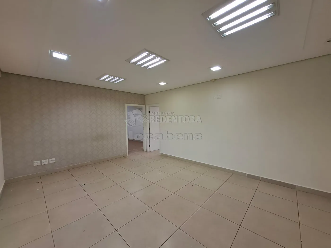 Alugar Comercial / Sala em S&atilde;o Jos&eacute; do Rio Preto R$ 3.500,00 - Foto 1