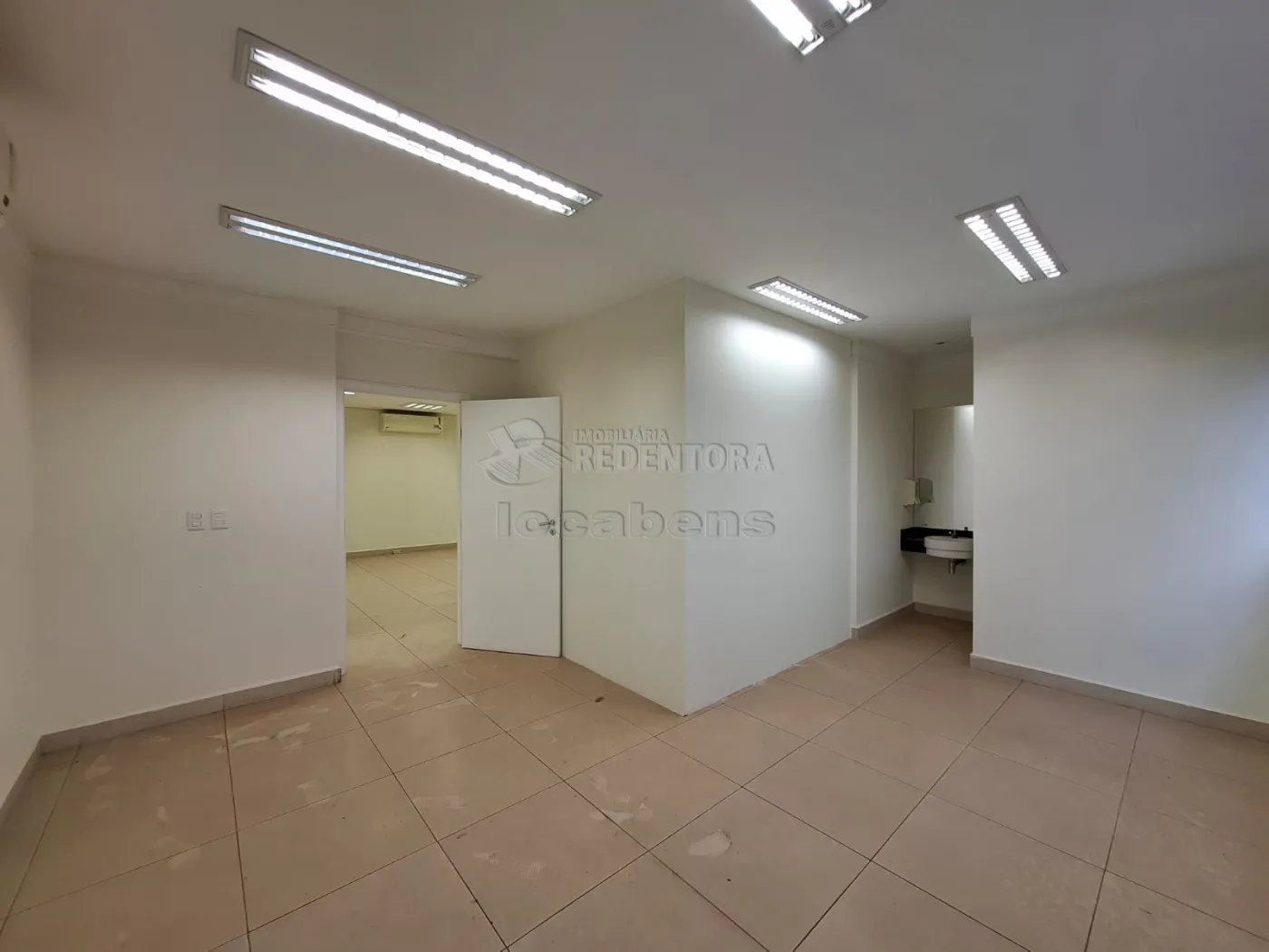 Alugar Comercial / Sala em S&atilde;o Jos&eacute; do Rio Preto R$ 3.500,00 - Foto 5
