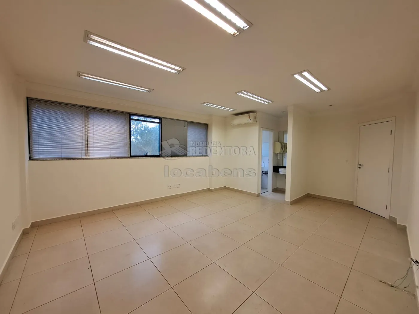Alugar Comercial / Sala em S&atilde;o Jos&eacute; do Rio Preto R$ 3.500,00 - Foto 8