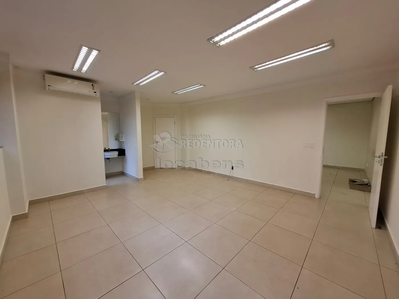 Alugar Comercial / Sala em S&atilde;o Jos&eacute; do Rio Preto R$ 3.500,00 - Foto 9