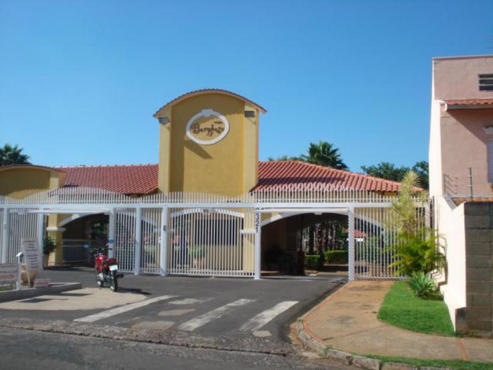 Alugar Casa / Condom&iacute;nio em S&atilde;o Jos&eacute; do Rio Preto R$ 950,00 - Foto 14