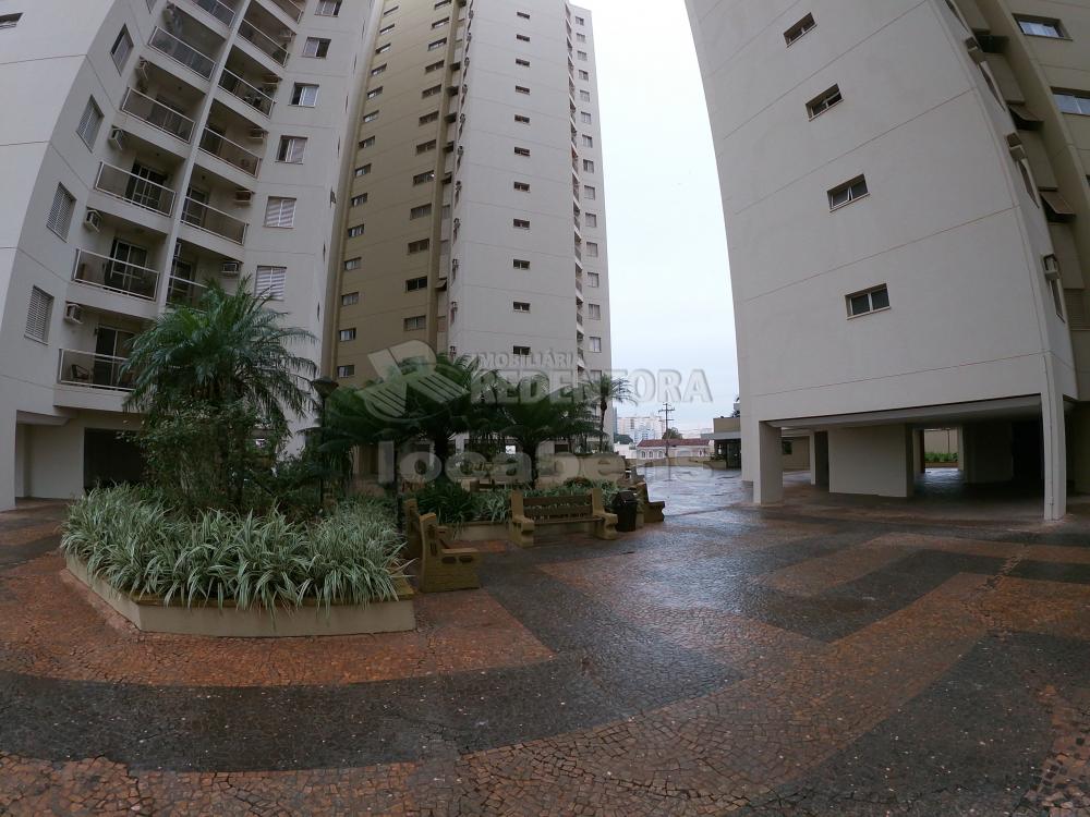Alugar Apartamento / Padr&atilde;o em S&atilde;o Jos&eacute; do Rio Preto R$ 1.400,00 - Foto 17