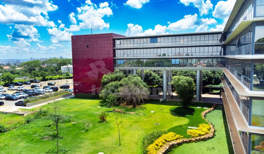 Alugar Comercial / Sala em S&atilde;o Jos&eacute; do Rio Preto R$ 7.500,00 - Foto 36