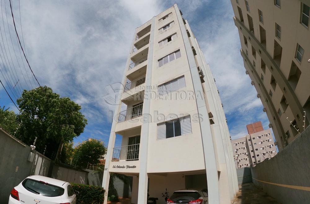 Alugar Apartamento / Padr&atilde;o em S&atilde;o Jos&eacute; do Rio Preto R$ 900,00 - Foto 12
