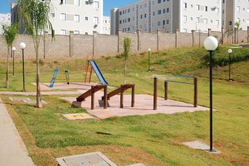 Alugar Apartamento / Padr&atilde;o em S&atilde;o Jos&eacute; do Rio Preto R$ 790,00 - Foto 13