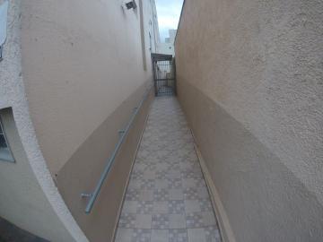 Alugar Apartamento / Padr&atilde;o em S&atilde;o Jos&eacute; do Rio Preto R$ 1.050,00 - Foto 28