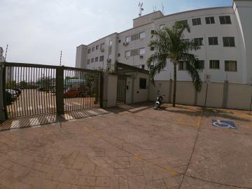 Alugar Apartamento / Padr&atilde;o em S&atilde;o Jos&eacute; do Rio Preto R$ 800,00 - Foto 17
