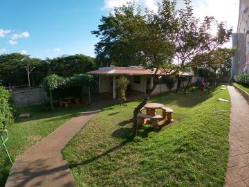 Alugar Apartamento / Padr&atilde;o em S&atilde;o Jos&eacute; do Rio Preto R$ 800,00 - Foto 16