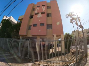 Alugar Apartamento / Padr&atilde;o em S&atilde;o Jos&eacute; do Rio Preto R$ 950,00 - Foto 19
