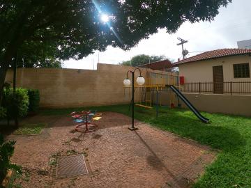 Alugar Apartamento / Padr&atilde;o em S&atilde;o Jos&eacute; do Rio Preto R$ 850,00 - Foto 17