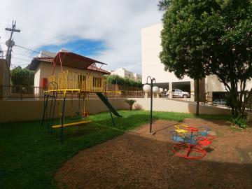 Alugar Apartamento / Padr&atilde;o em S&atilde;o Jos&eacute; do Rio Preto R$ 850,00 - Foto 18