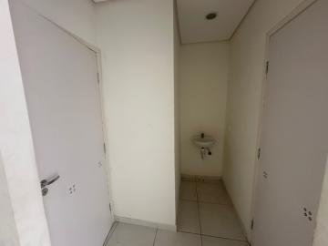 Alugar Apartamento / Padr&atilde;o em S&atilde;o Jos&eacute; do Rio Preto R$ 2.200,00 - Foto 29