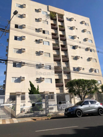 Alugar Apartamento / Padr&atilde;o em S&atilde;o Jos&eacute; do Rio Preto R$ 1.800,00 - Foto 18