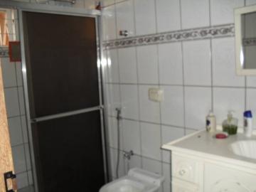 Alugar Casa / Padr&atilde;o em S&atilde;o Jos&eacute; do Rio Preto R$ 900,00 - Foto 2