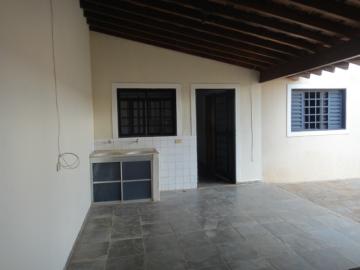 Alugar Casa / Sobrado em S&atilde;o Jos&eacute; do Rio Preto R$ 1.200,00 - Foto 4
