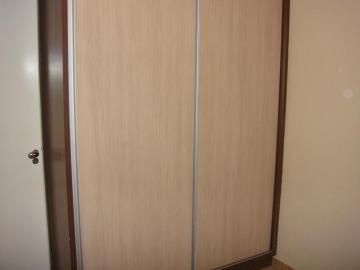 Alugar Casa / Condom&iacute;nio em S&atilde;o Jos&eacute; do Rio Preto R$ 1.100,00 - Foto 14