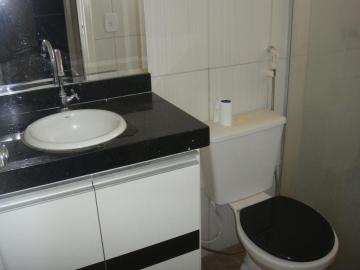Alugar Casa / Condom&iacute;nio em S&atilde;o Jos&eacute; do Rio Preto R$ 1.100,00 - Foto 19