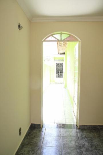 Comprar Casa / Padr&atilde;o em Ara&ccedil;atuba R$ 350.000,00 - Foto 4