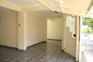 Comprar Casa / Padr&atilde;o em Ara&ccedil;atuba R$ 350.000,00 - Foto 9