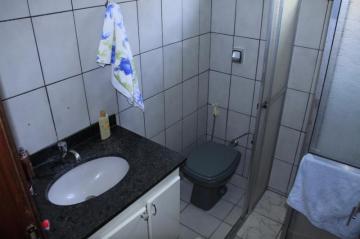Comprar Casa / Padr&atilde;o em Ara&ccedil;atuba R$ 350.000,00 - Foto 21