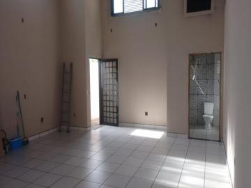 Alugar Comercial / Sal&atilde;o em S&atilde;o Jos&eacute; do Rio Preto. apenas R$ 1.100,00