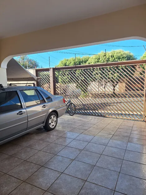 Alugar Casa / Padr&atilde;o em S&atilde;o Jos&eacute; do Rio Preto. apenas R$ 450.000,00