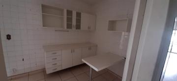 Alugar Apartamento / Padr&atilde;o em S&atilde;o Jos&eacute; do Rio Preto R$ 700,00 - Foto 13