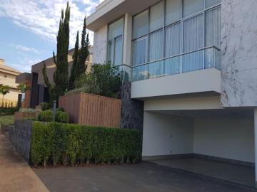 Casa / Condom&iacute;nio em S&atilde;o Jos&eacute; do Rio Preto 