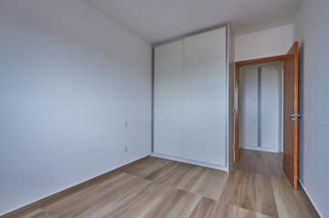 Alugar Apartamento / Padr&atilde;o em S&atilde;o Jos&eacute; do Rio Preto R$ 2.000,00 - Foto 4