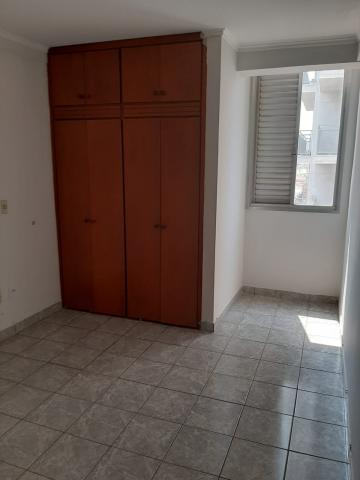 Alugar Apartamento / Padr&atilde;o em S&atilde;o Jos&eacute; do Rio Preto R$ 1.000,00 - Foto 9