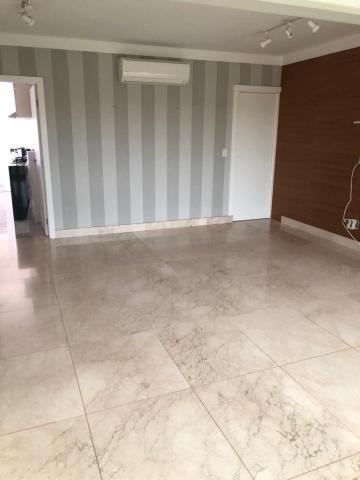 Alugar Apartamento / Padr&atilde;o em S&atilde;o Jos&eacute; do Rio Preto R$ 2.700,00 - Foto 4