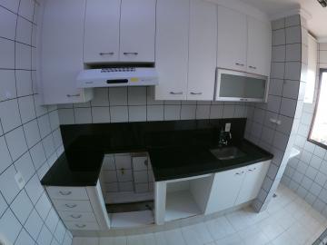 Alugar Apartamento / Padr&atilde;o em S&atilde;o Jos&eacute; do Rio Preto R$ 1.300,00 - Foto 6