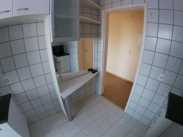 Alugar Apartamento / Padr&atilde;o em S&atilde;o Jos&eacute; do Rio Preto R$ 1.300,00 - Foto 9